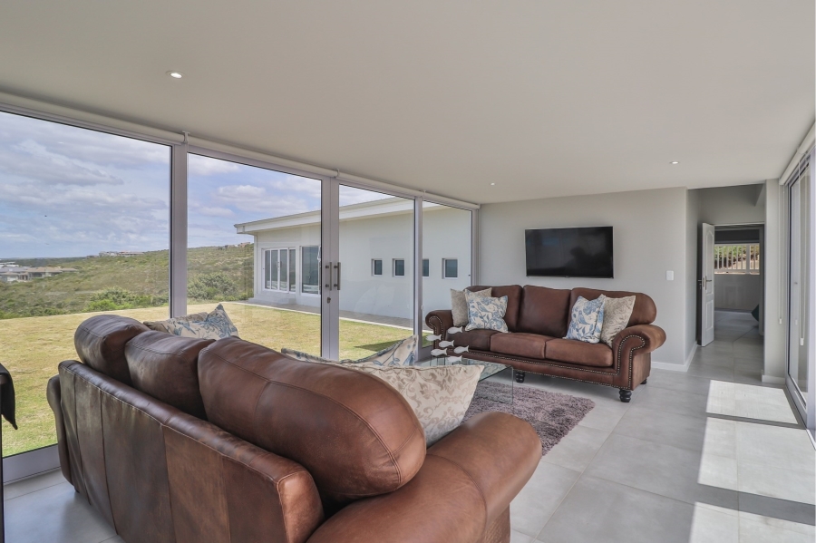 4 Bedroom Property for Sale in Moquini Coastal Estate Western Cape
